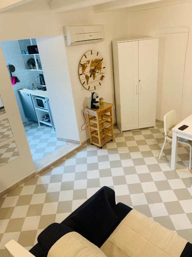 Wonderful Apartment In Old Алгеро Екстериор снимка