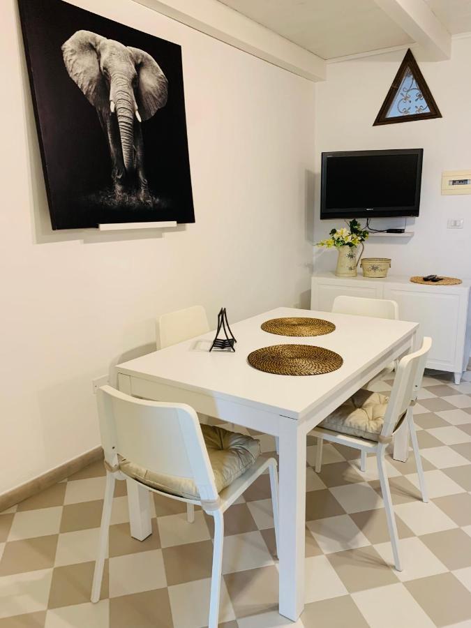 Wonderful Apartment In Old Алгеро Екстериор снимка