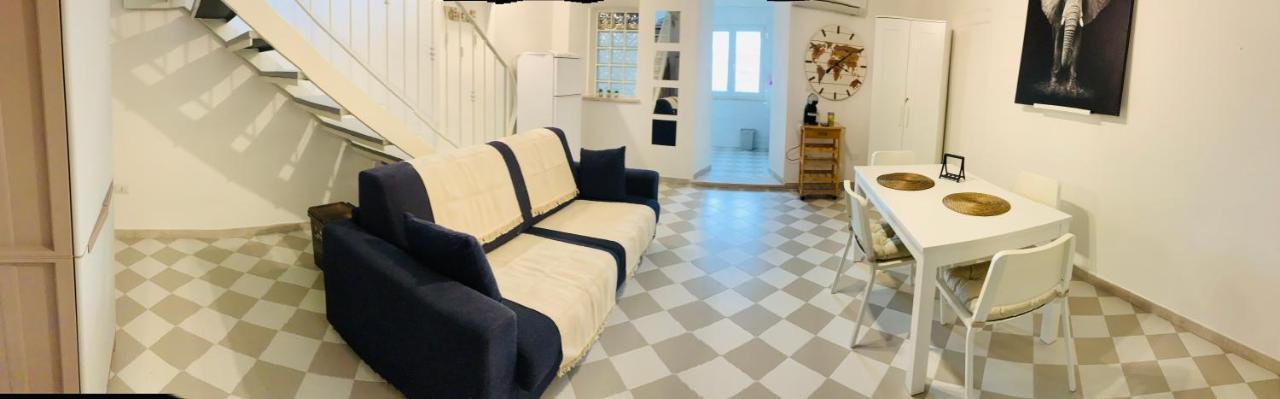 Wonderful Apartment In Old Алгеро Екстериор снимка